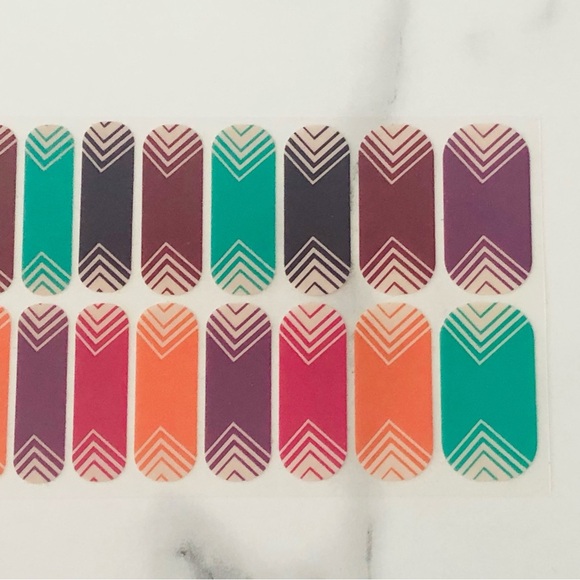 Jamberry Colorful Arrowhead Accents Nail Wraps New - Picture 2 of 3
